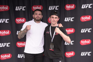 UFC FANFEST104