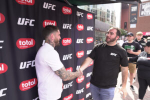 UFC FANFEST122