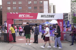 UFC FANFEST139
